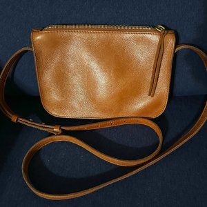 Madewell- The Simple Crossbody Bag